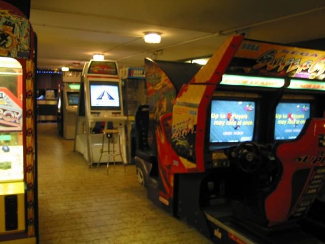 L'immagine attuale non ha un testo alternativo. Il nome del file è: sala-giochi.jpg