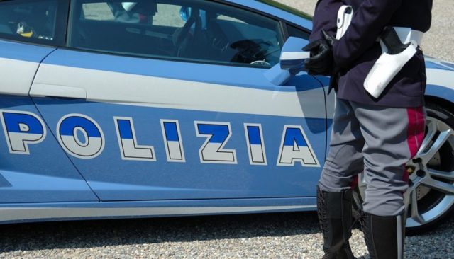 L'immagine attuale non ha un testo alternativo. Il nome del file è: polizia-1.jpg