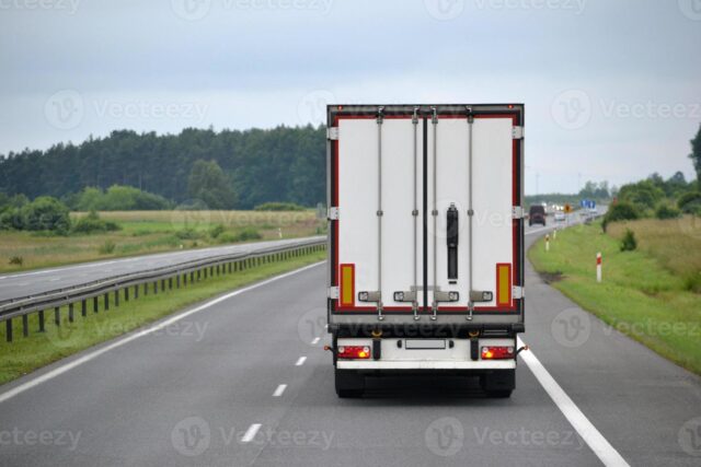 L'immagine attuale non ha un testo alternativo. Il nome del file รจ: camion.jpg