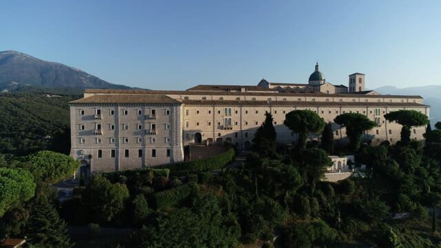 L'immagine attuale non ha un testo alternativo. Il nome del file รจ: MONTECASSINO.jpg