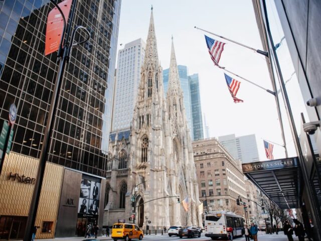 L'immagine attuale non ha un testo alternativo. Il nome del file รจ: NEWYORK.jpg