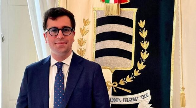 L'immagine attuale non ha un testo alternativo. Il nome del file รจ: alviani.jpg