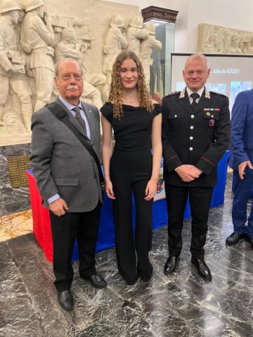L'immagine attuale non ha un testo alternativo. Il nome del file รจ: ilaria.jpg