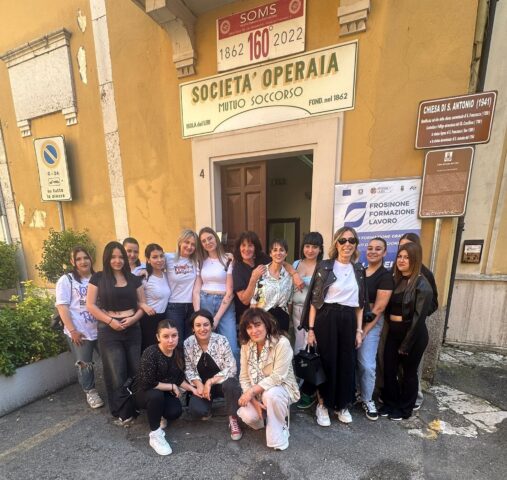 L'immagine attuale non ha un testo alternativo. Il nome del file รจ: isola-2.jpg