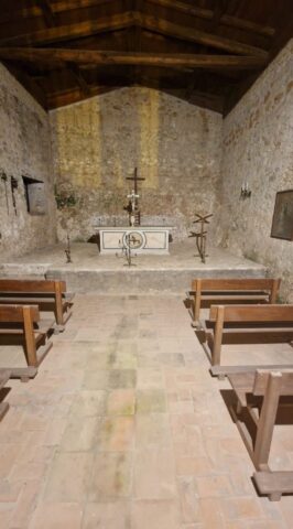 L'immagine attuale non ha un testo alternativo. Il nome del file รจ: santa-croce.jpg