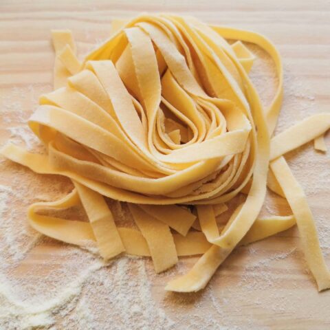 L'immagine attuale non ha un testo alternativo. Il nome del file è: tagliatelle.jpg