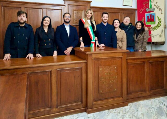 L'immagine attuale non ha un testo alternativo. Il nome del file รจ: cambone.jpg