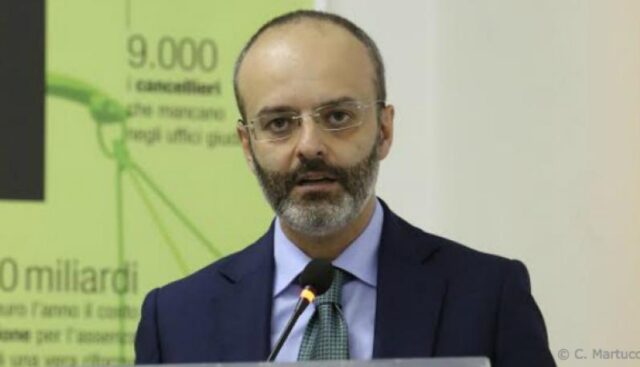 L'immagine attuale non ha un testo alternativo. Il nome del file รจ: Francesco-Minisci.jpg
