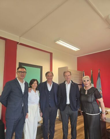 L'immagine attuale non ha un testo alternativo. Il nome del file รจ: cavaliere.jpeg