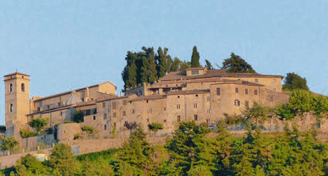 L'immagine attuale non ha un testo alternativo. Il nome del file รจ: fumone-castello.jpg