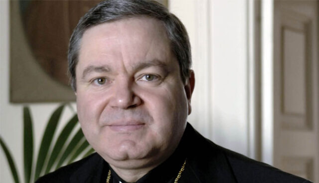 L'immagine attuale non ha un testo alternativo. Il nome del file รจ: marciano.jpg