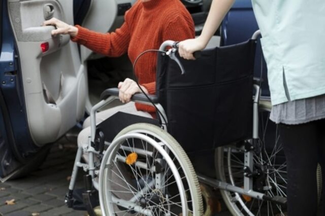 L'immagine attuale non ha un testo alternativo. Il nome del file รจ: trasportodisabili.jpg