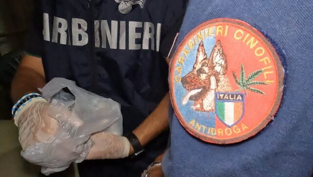 L'immagine attuale non ha un testo alternativo. Il nome del file รจ: CARABINIERI-4.jpg