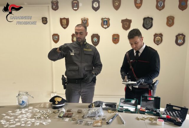 L'immagine attuale non ha un testo alternativo. Il nome del file è: carabinieri-3.jpg