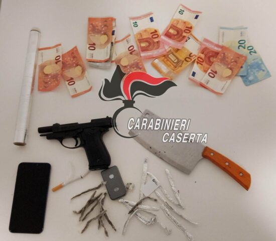 L'immagine attuale non ha un testo alternativo. Il nome del file รจ: carabinieri-7.jpg