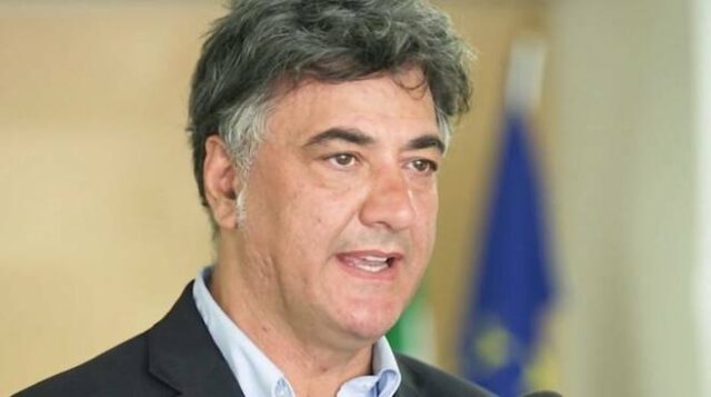L'immagine attuale non ha un testo alternativo. Il nome del file รจ: cioffredi.jpg