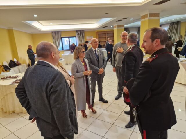 L'immagine attuale non ha un testo alternativo. Il nome del file รจ: adozione.jpg