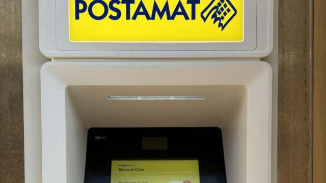 L'immagine attuale non ha un testo alternativo. Il nome del file รจ: postamat.jpg