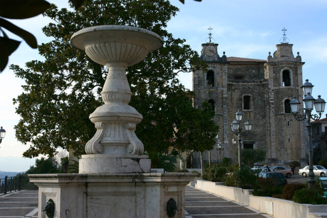 L'immagine attuale non ha un testo alternativo. Il nome del file รจ: ARCE.jpg