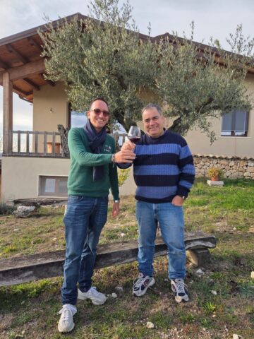 L'immagine attuale non ha un testo alternativo. Il nome del file è: CIOCIARIANATURALE.jpeg