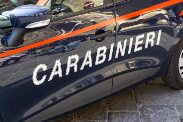 L'immagine attuale non ha un testo alternativo. Il nome del file รจ: carabinieri.jpeg