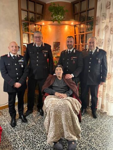 L'immagine attuale non ha un testo alternativo. Il nome del file è: carabinieri-7.jpg