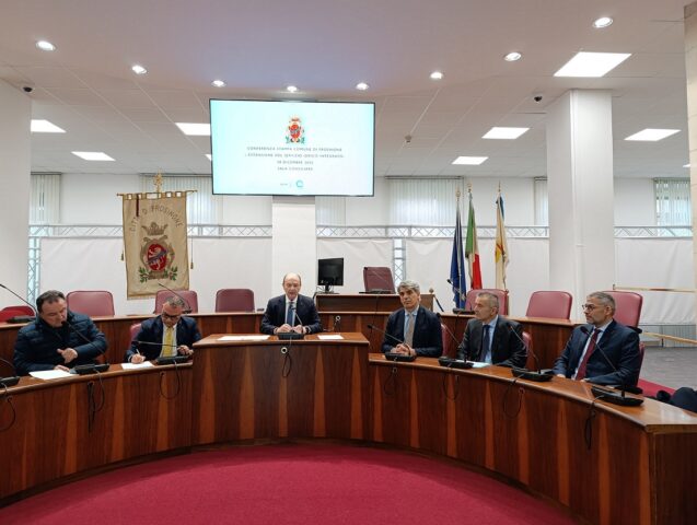 L'immagine attuale non ha un testo alternativo. Il nome del file è: comune-frosinone.jpg