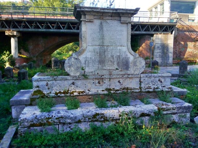 L'immagine attuale non ha un testo alternativo. Il nome del file è: fontana-bussi.jpg