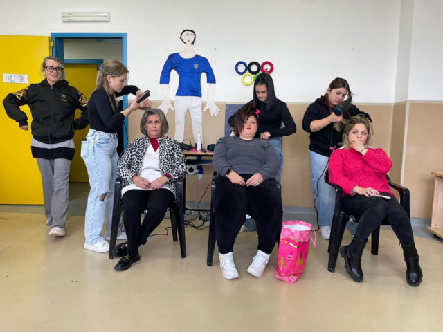 L'immagine attuale non ha un testo alternativo. Il nome del file è: sora.png