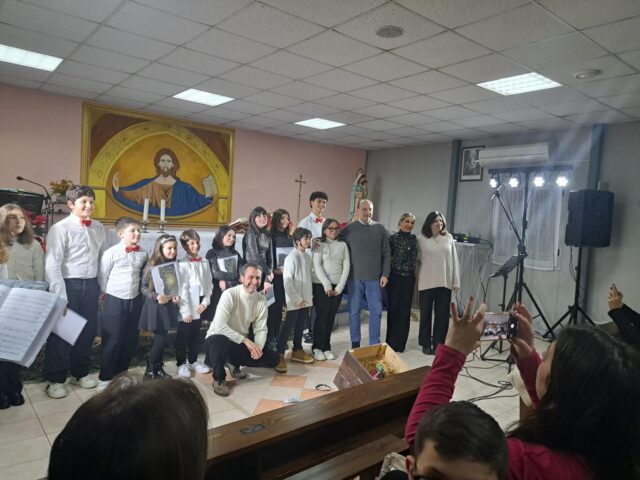 L'immagine attuale non ha un testo alternativo. Il nome del file รจ: carol.jpg