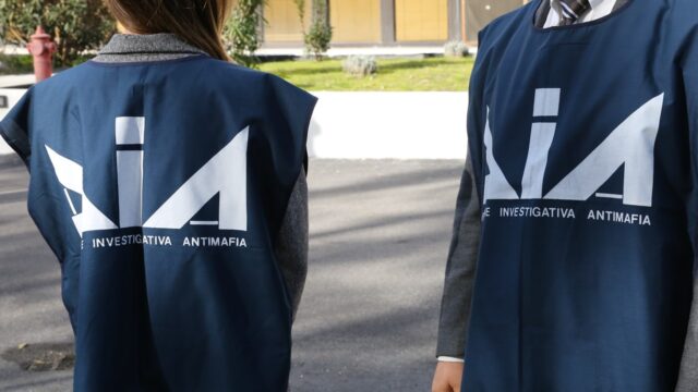 L'immagine attuale non ha un testo alternativo. Il nome del file รจ: DIA.jpg