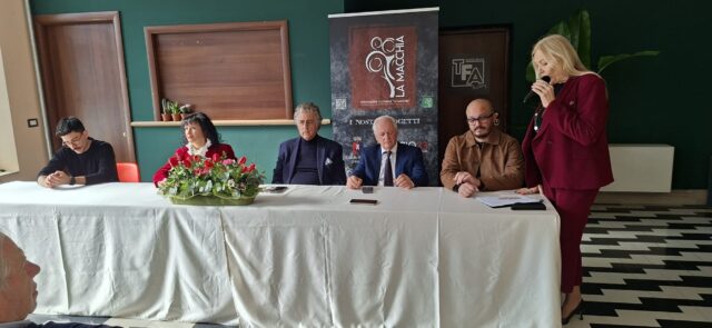 L'immagine attuale non ha un testo alternativo. Il nome del file è: fellini.jpeg