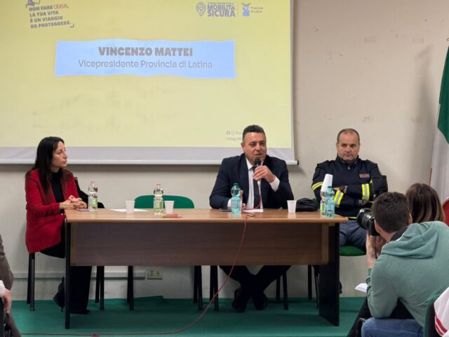 L'immagine attuale non ha un testo alternativo. Il nome del file รจ: fondi-2.jpg