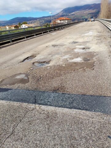 L'immagine attuale non ha un testo alternativo. Il nome del file รจ: sora-buche.jpg