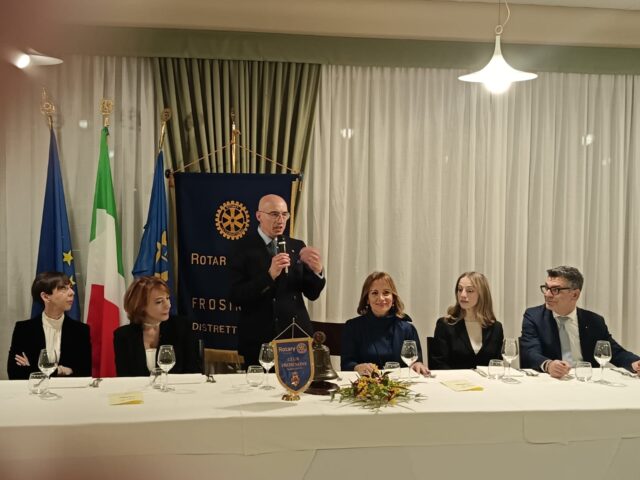 L'immagine attuale non ha un testo alternativo. Il nome del file è: ROTARY.jpg