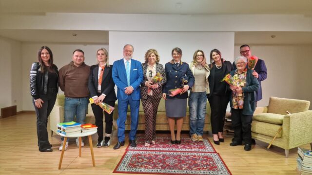 L'immagine attuale non ha un testo alternativo. Il nome del file è: arce.jpg