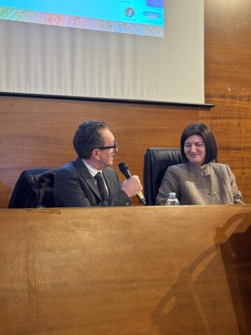 L'immagine attuale non ha un testo alternativo. Il nome del file è: genito.jpg