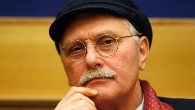 L'immagine attuale non ha un testo alternativo. Il nome del file è: pennacchi.jpg