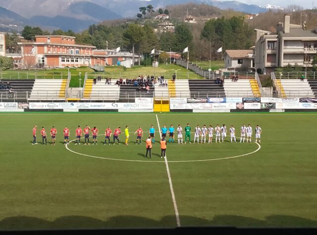 L'immagine attuale non ha un testo alternativo. Il nome del file รจ: sora-2.jpeg