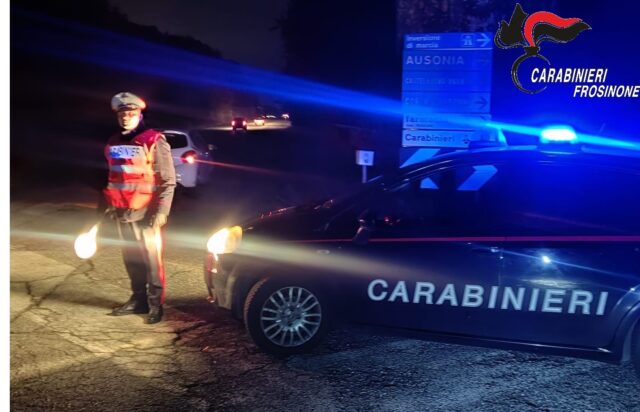 L'immagine attuale non ha un testo alternativo. Il nome del file è: carabinieri-1.jpg