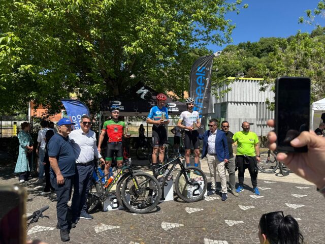 L'immagine attuale non ha un testo alternativo. Il nome del file è: lupi-pico.jpeg