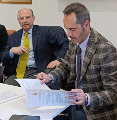 L'immagine attuale non ha un testo alternativo. Il nome del file è: mastrangeli-querqui.jpg