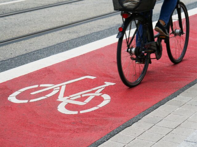 L'immagine attuale non ha un testo alternativo. Il nome del file è: pista-ciclabili.jpg