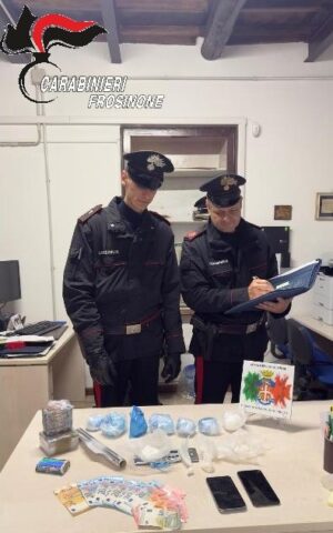 L'immagine attuale non ha un testo alternativo. Il nome del file รจ: CARABINIERI-1.jpg