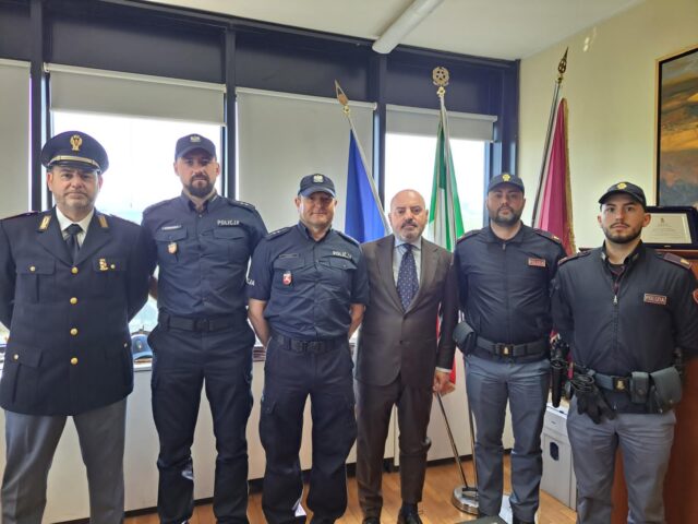 L'immagine attuale non ha un testo alternativo. Il nome del file รจ: polacchi.jpg