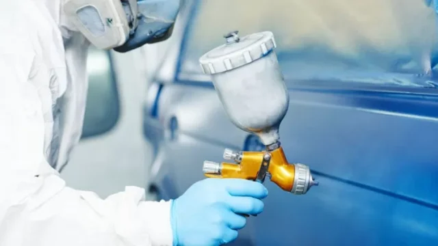 L'immagine attuale non ha un testo alternativo. Il nome del file รจ: verniciatura-officina.webp
