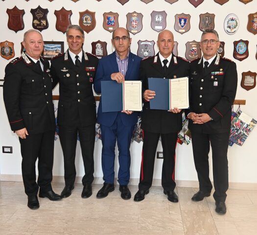 L'immagine attuale non ha un testo alternativo. Il nome del file รจ: carabinieri.jpg
