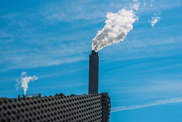 L'immagine attuale non ha un testo alternativo. Il nome del file รจ: termovalorizzatore.jpeg