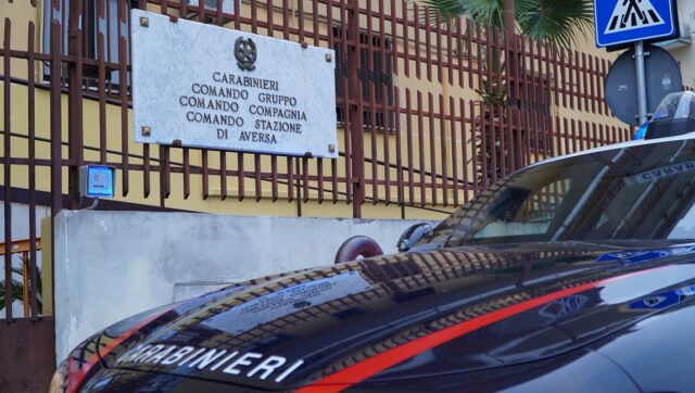 L'immagine attuale non ha un testo alternativo. Il nome del file è: aversa-carabinieri.jpg