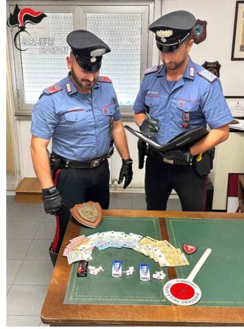 L'immagine attuale non ha un testo alternativo. Il nome del file รจ: carabinieri-4.jpg